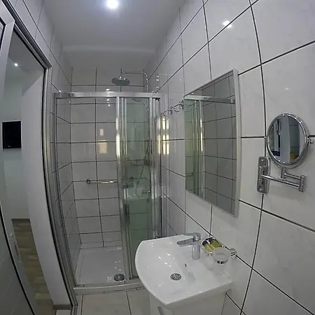 فندق أستي 3*