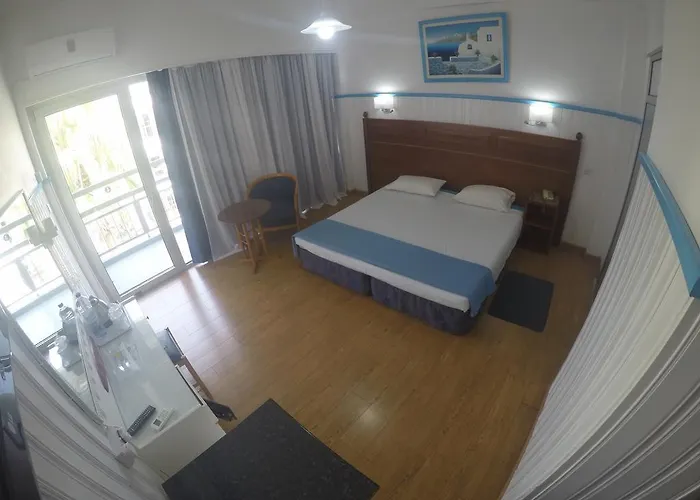 アスティ ニコシア