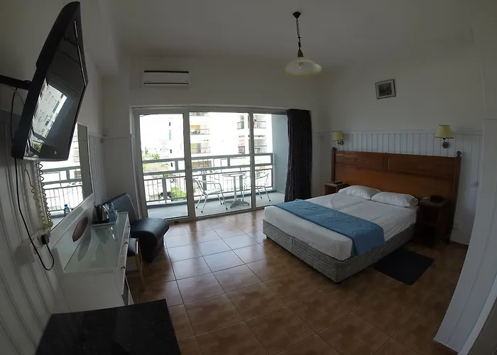 アスティ ニコシア